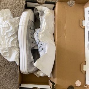 Converse shoreline slip ons